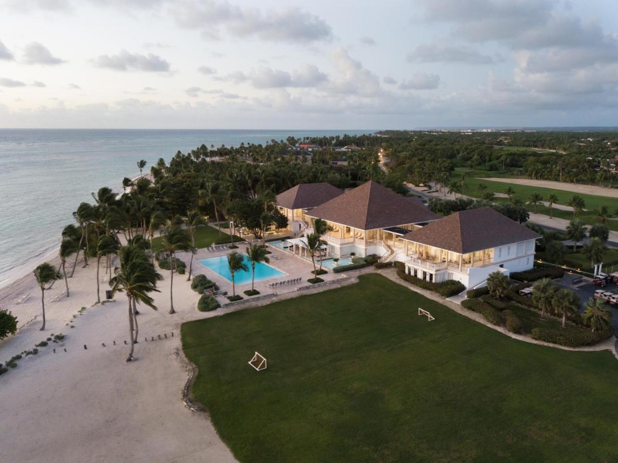 Tortuga Bay